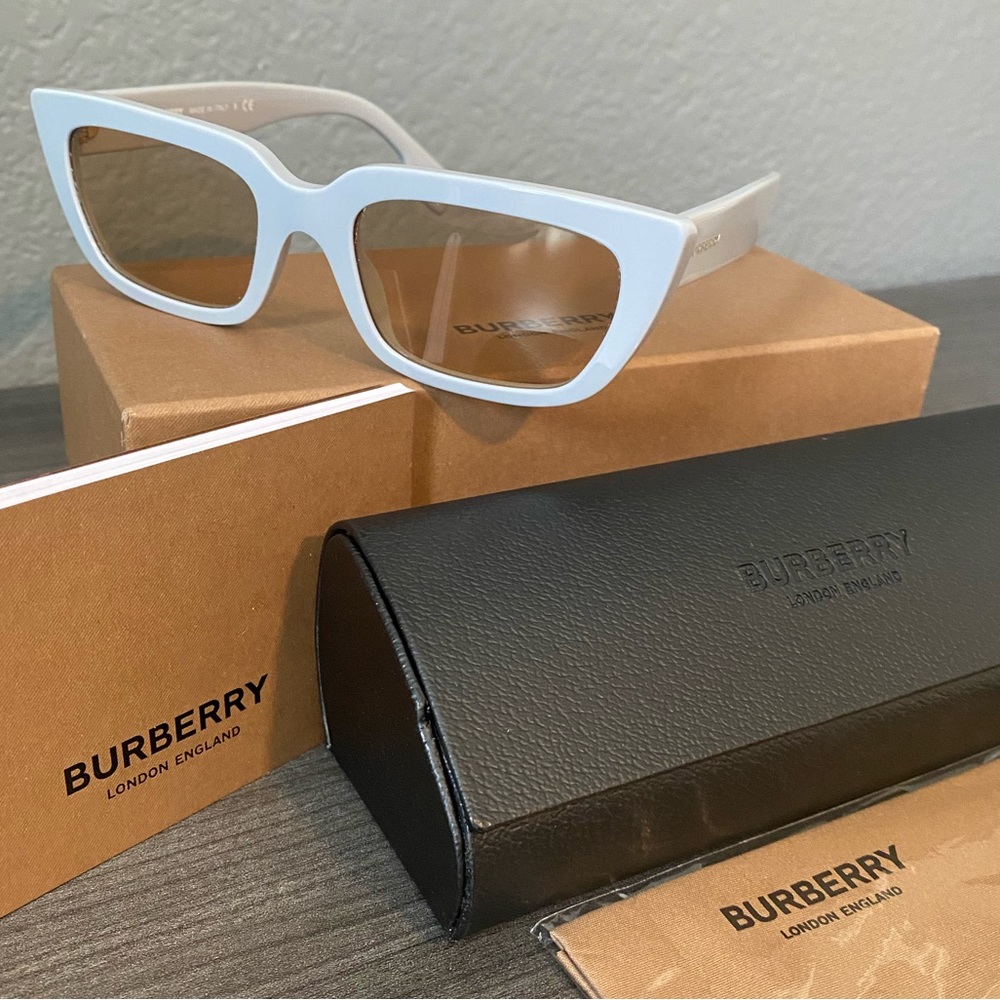 Burberry EUC B 4321 3880/73 Grey Rectangle Sunglasses